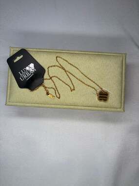 Tiger Eye Clover Pendant Necklace 18K Gold Plated
